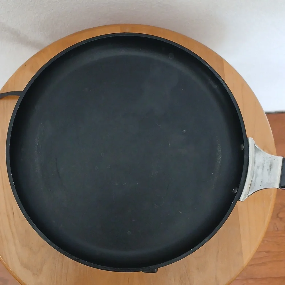 Vintage Sunbeam M'sieur Electric Crepe Maker Kitchen Appliance Plug In Desserts